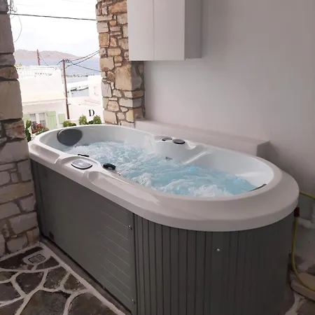 펜션 Flora In Paros 나오우사