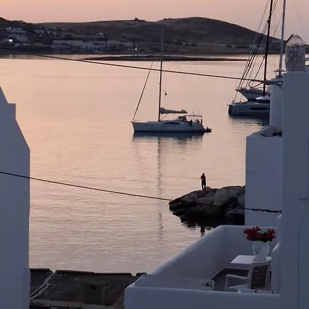 Flora In Paros Hébergement de vacances *