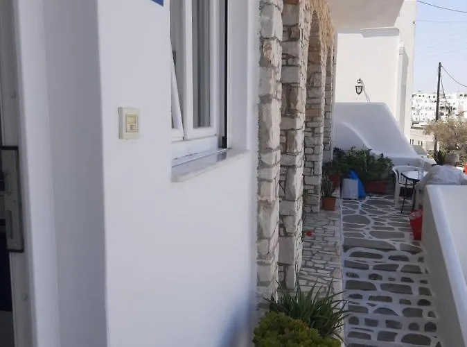 Flora In Paros Hébergement de vacances Náoussa