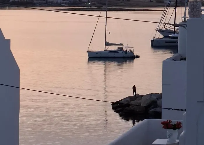 Flora In Paros Hébergement de vacances *